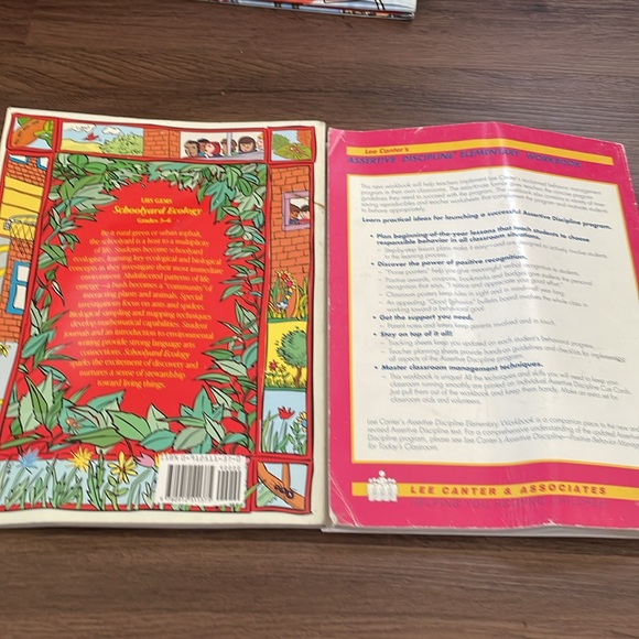 2 Scholastic Teacher’s Guide Elementary - Picture 2 of 2